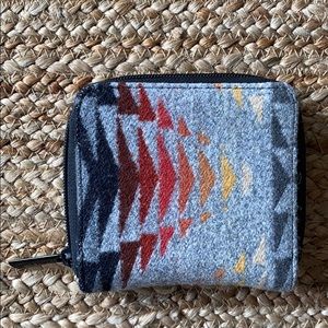 EUC Pendleton Wool Wallet
